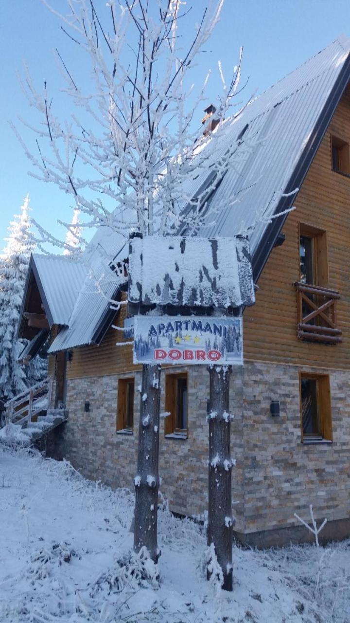 Apartments Dobro Яхорина Екстериор снимка