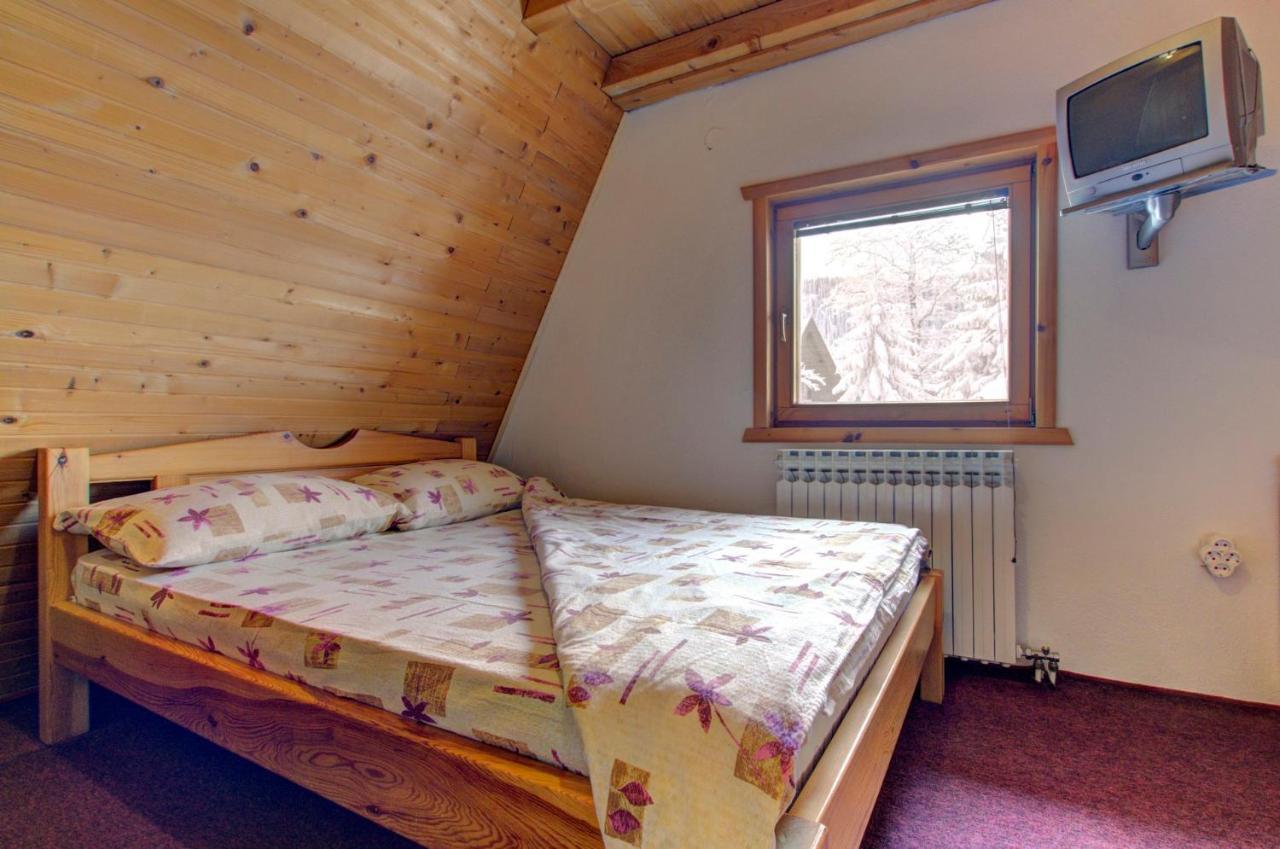 Apartments Dobro Яхорина Екстериор снимка
