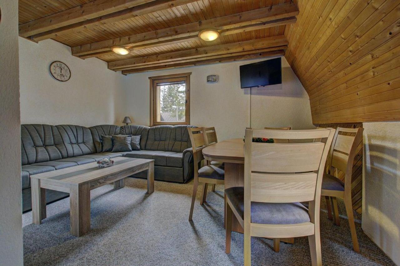 Apartments Dobro Яхорина Екстериор снимка